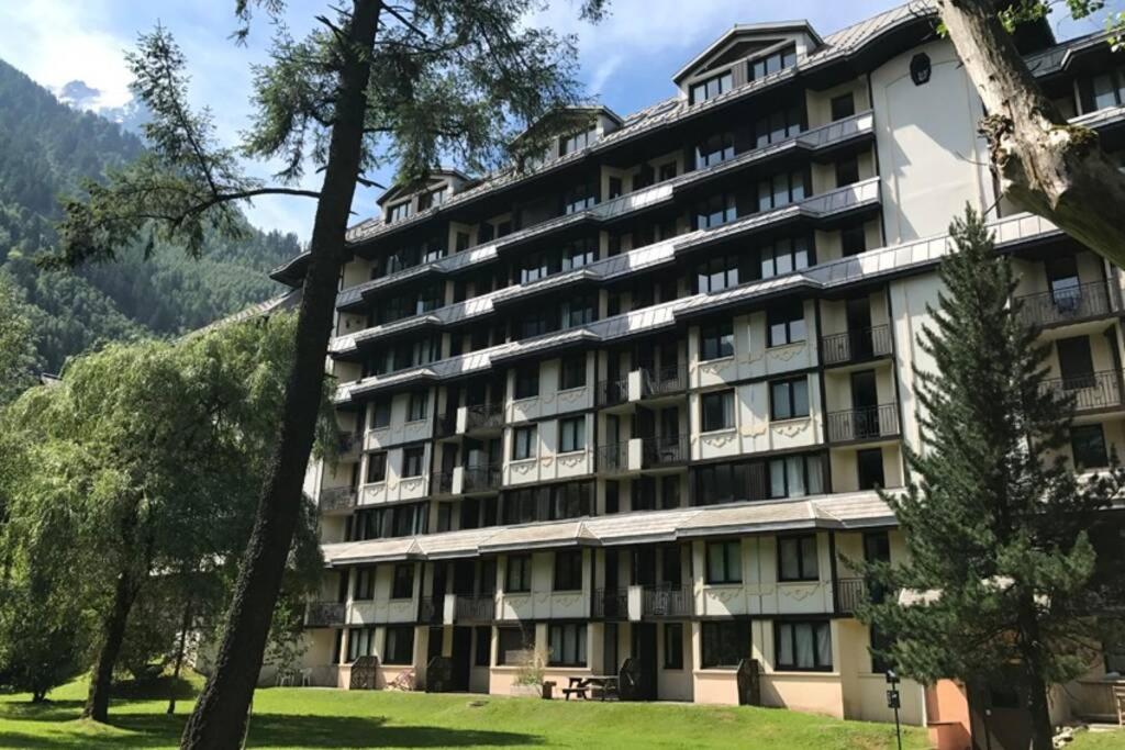 Au Coeur De Chamonix, Un Ecrin De Verdure Lejlighed Eksteriør billede